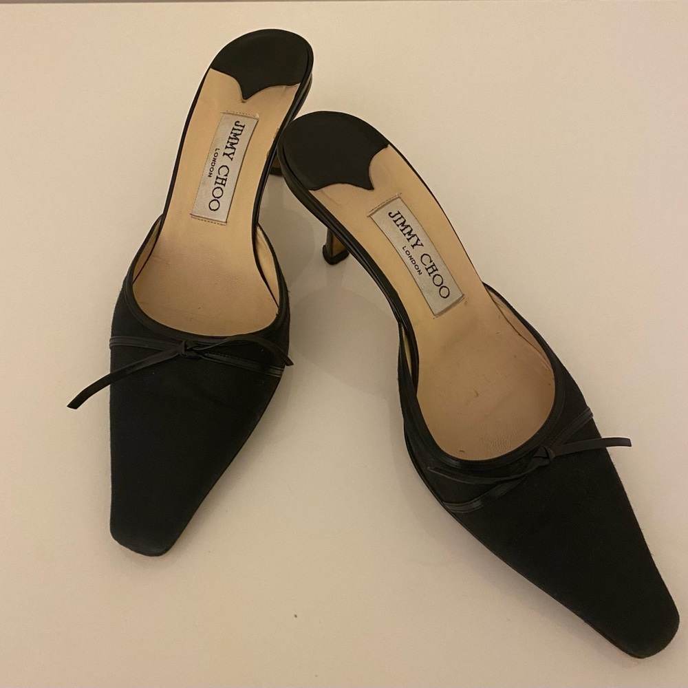AUTHENTIC 
Jimmy Choo Black Kitten Heel 
Size: 37